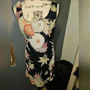 Nostalgia Womans Floral Summer Dress Size S.